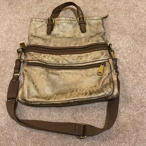 Fossil. Large Messenger Bag. Crossbody. Distressed Gold.